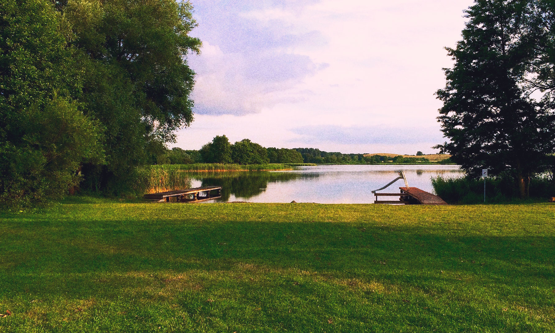 Ins Blaue springen » Seeweide Naturcampingplatz Penzlin